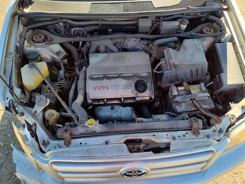 Снимка 11 от търг – 2004 TOYOTA HIGHLANDER с VIN JTEEP21AX40048871