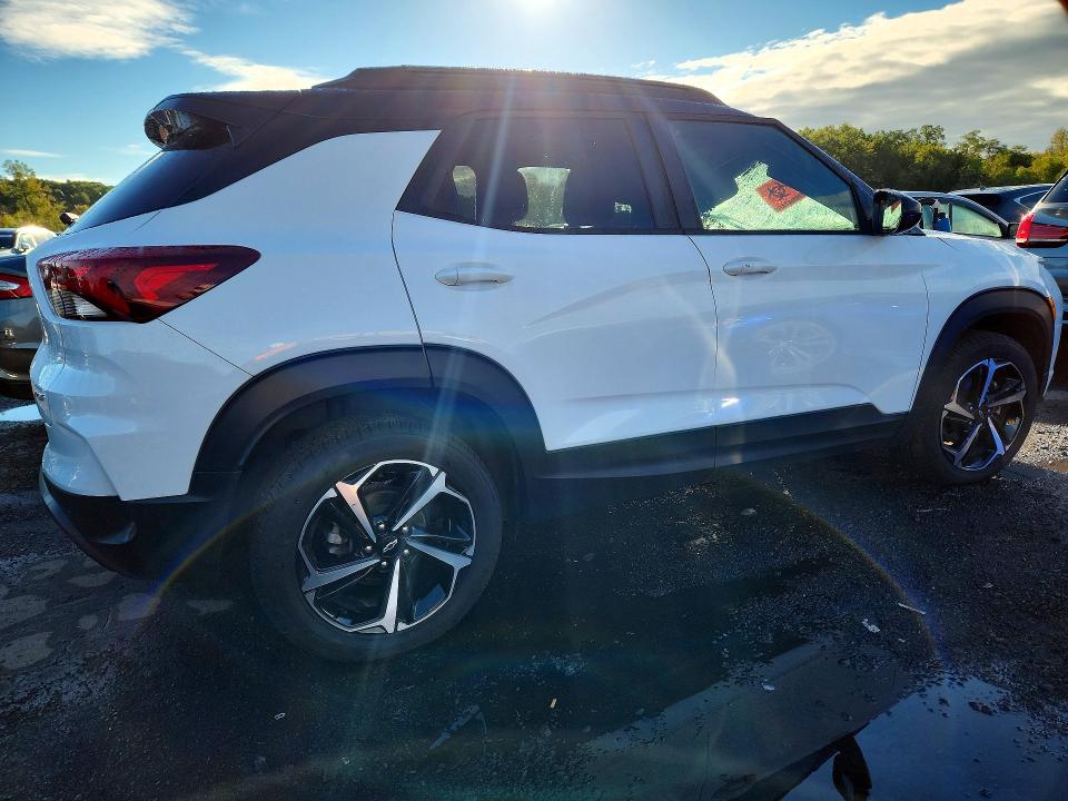 Снимка 3 от търг – 2022 CHEVROLET TRAILBLAZER с VIN KL79MUSLXNB016211