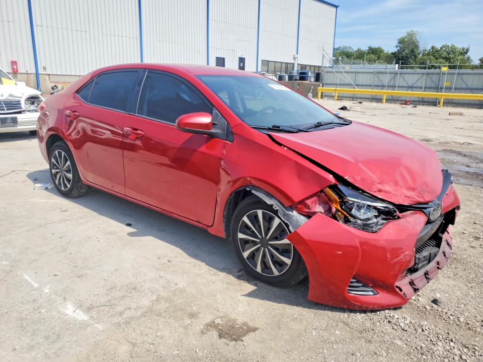 Снимка 4 от търг – 2019 TOYOTA COROLLA с VIN 2T1BURHE1KC198484