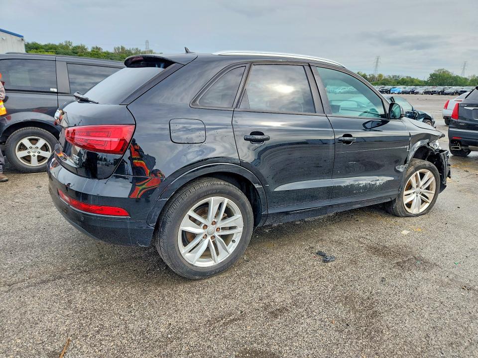 Foto 3 de la subasta – 2017 AUDI Q3 con VIN WA1ECCFS2HR000820