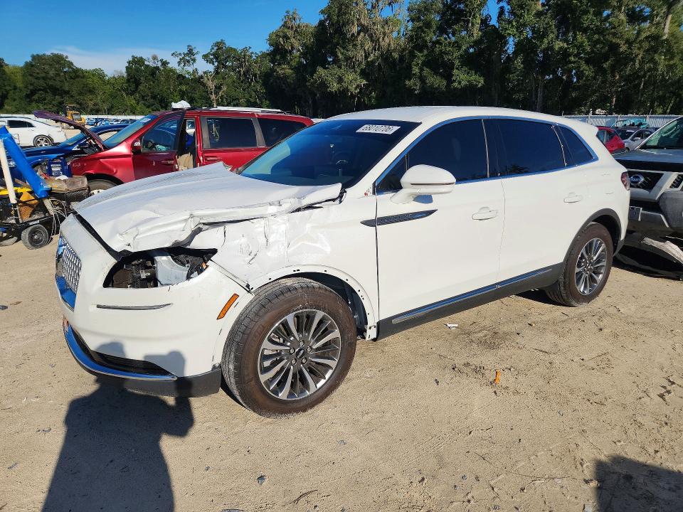 LINCOLN NAUTILUS 2023 with VIN 2LMPJ6J94PBL17400 - Photo from auction