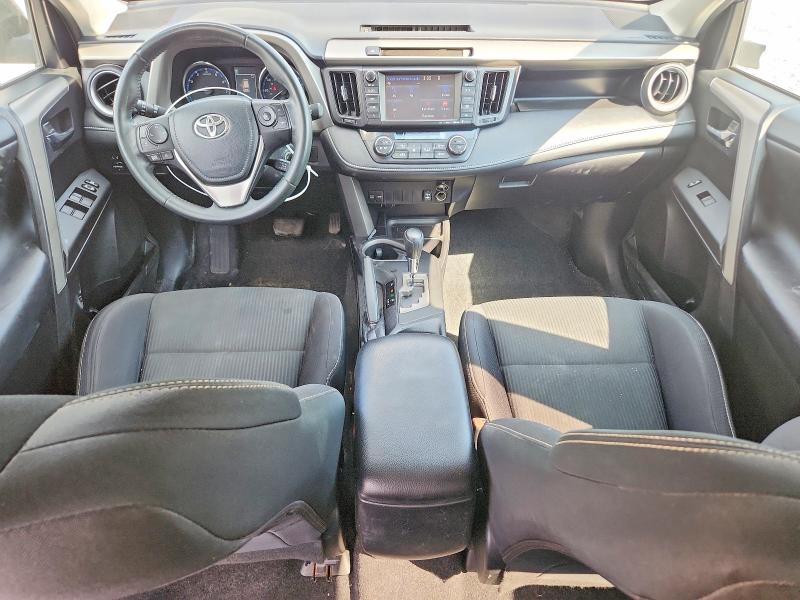 Photo 8 from auction – 2016 TOYOTA RAV4 with VIN 2T3RFREV9GW475361