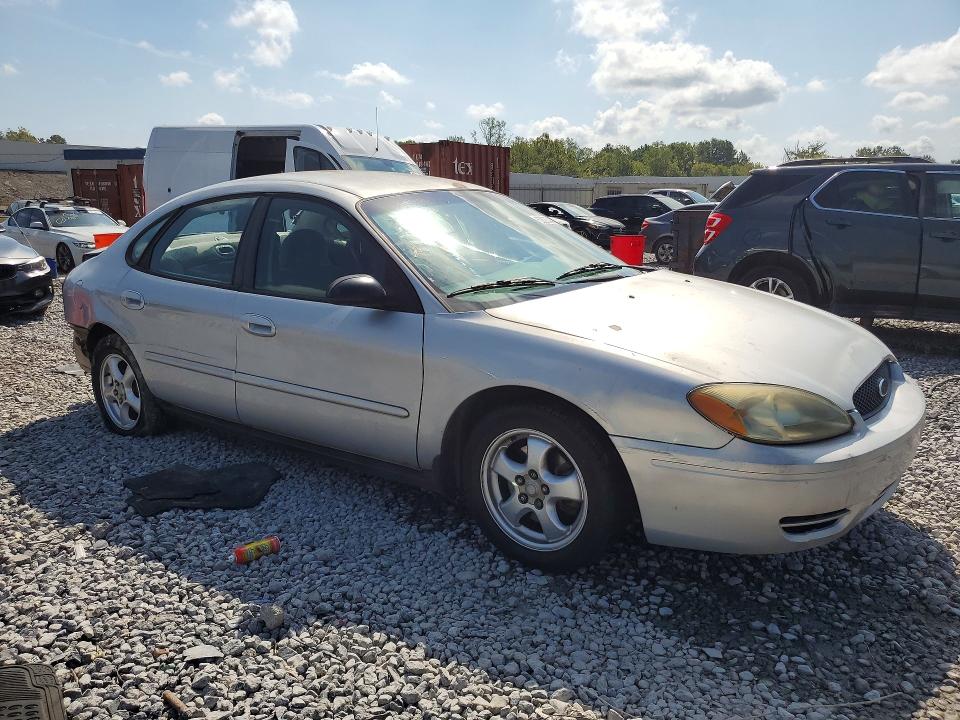 Снимка 4 от търг – 2004 FORD TAURUS с VIN 1FAFP55U84G171225