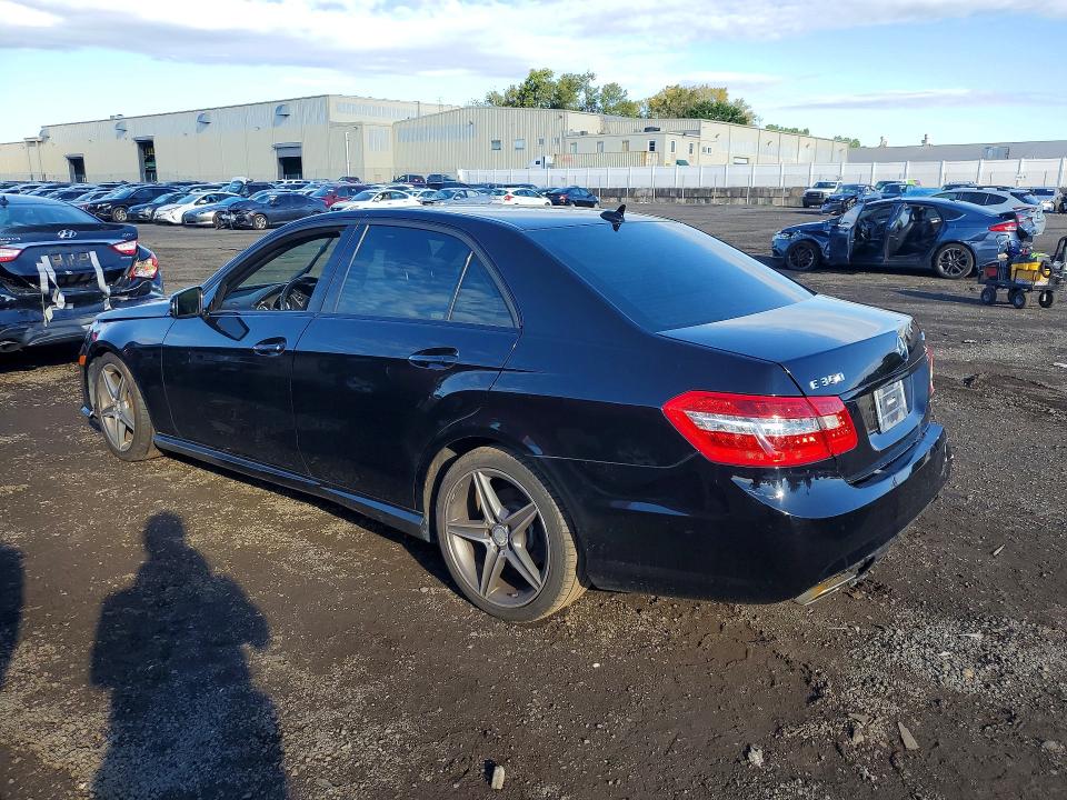 Photo 2 from auction – 2010 MERCEDES-BENZ E with VIN WDDHF8HB7AA130557