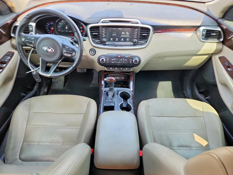 Снимка 8 от търг – 2017 KIA SORENTO с VIN 5XYPH4A17HG217959