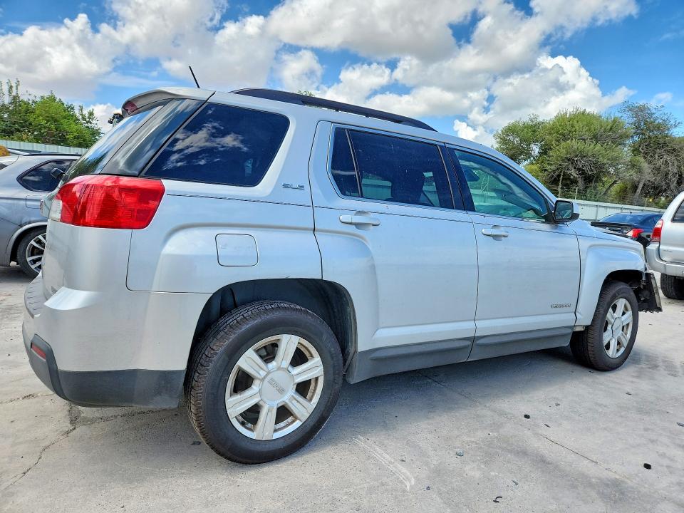 Photo 3 from auction – 2015 GMC TERRAIN with VIN 2GKALREK8F6105691