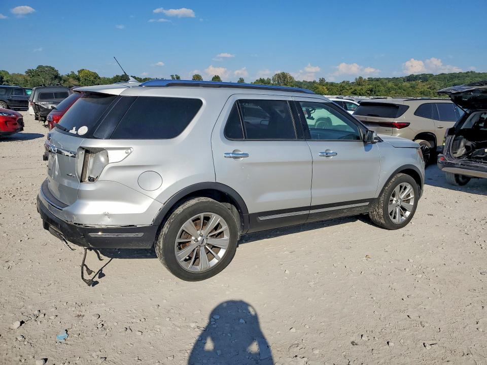 Zdjęcie 3 z aukcji – 2019 FORD EXPLORER z VIN 1FM5K8F81KGB48434