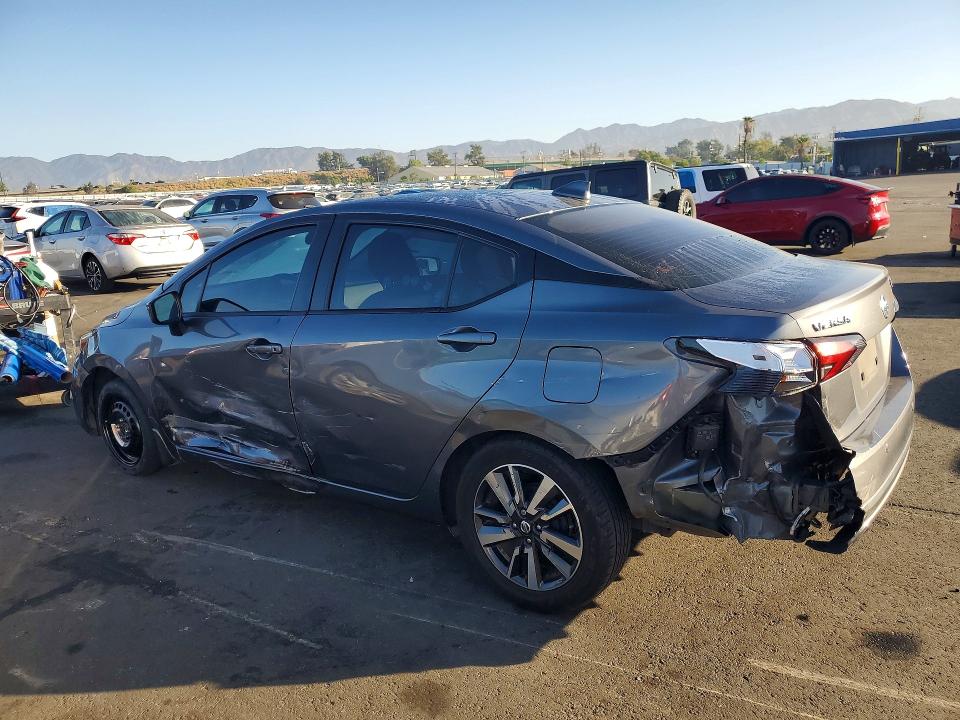 Photo 2 from auction – 2020 NISSAN VERSA with VIN 3N1CN8EV2LL867878