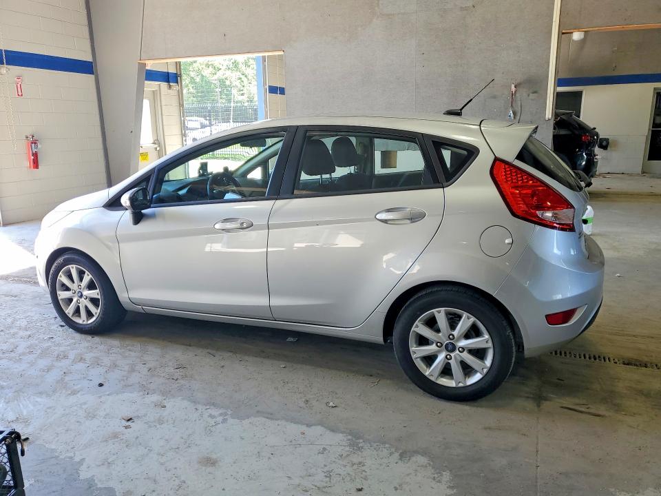 Zdjęcie 2 z aukcji – 2013 FORD FIESTA z VIN 3FADP4EJ6DM110890
