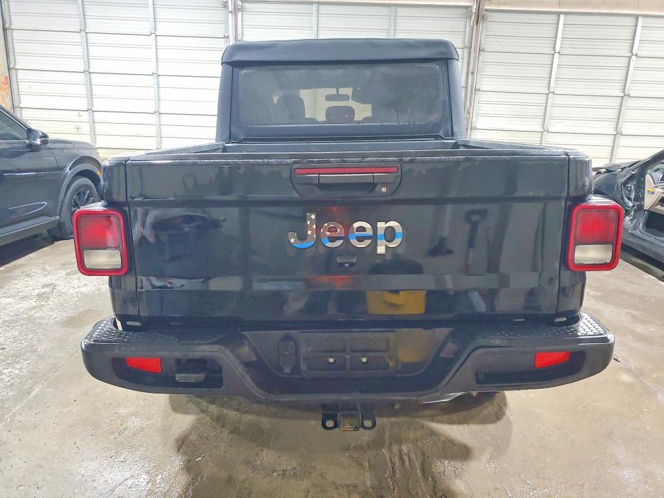 Photo 6 from auction – 2020 JEEP GLADIATOR with VIN 1C6HJTAG1LL131753