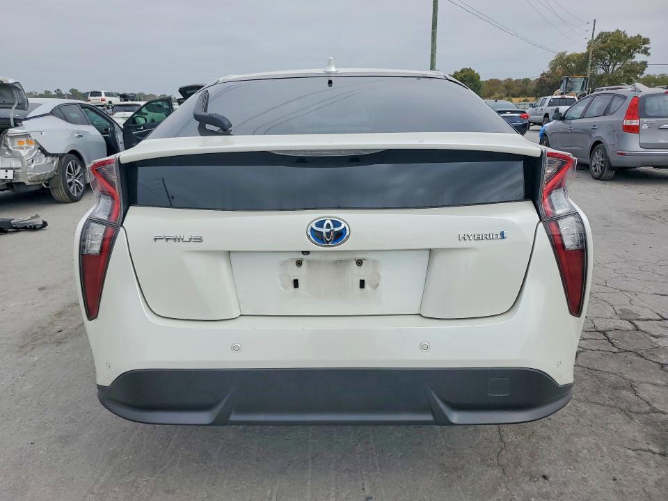 Zdjęcie 6 z aukcji – 2018 TOYOTA PRIUS z VIN JTDKARFU6J3055394