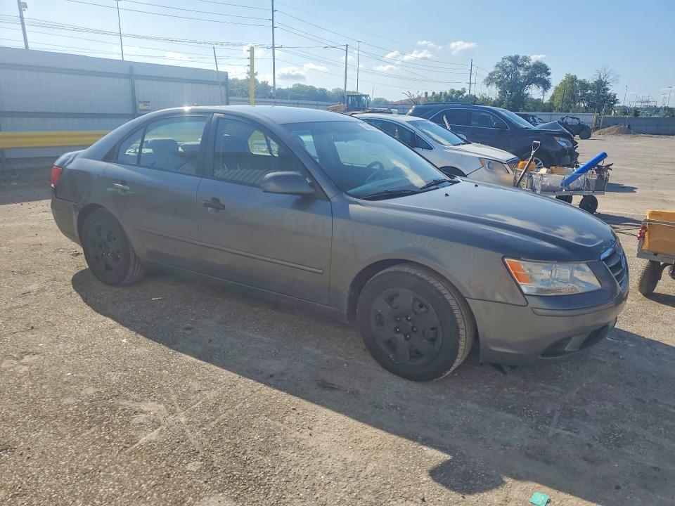 Photo 4 from auction – 2010 HYUNDAI SONATA with VIN 5NPET4AC5AH625110