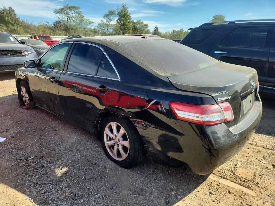 Снимка 2 от търг – 2011 TOYOTA CAMRY с VIN 4T4BF3EK0BR184730