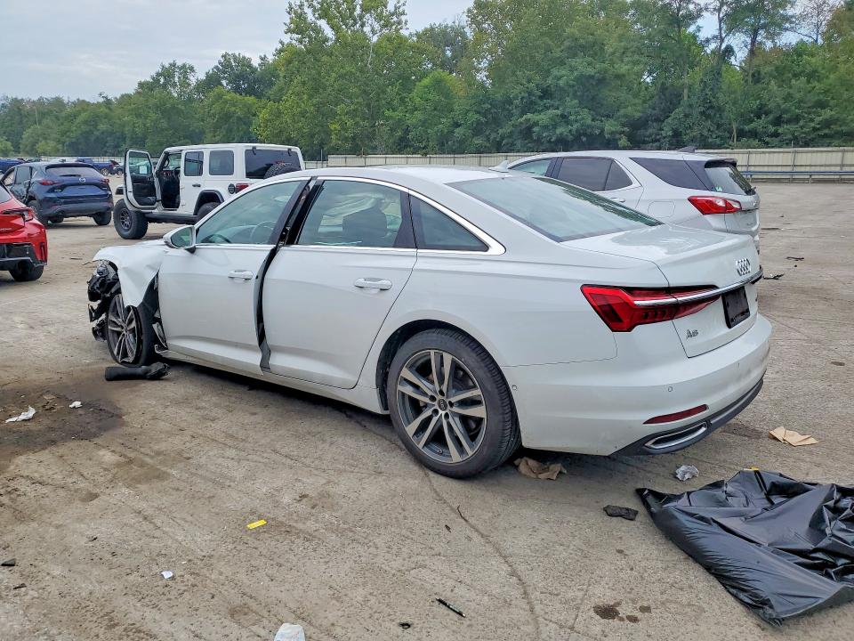 Photo 2 from auction – 2023 AUDI A6 with VIN WAUD3BF25PN021692