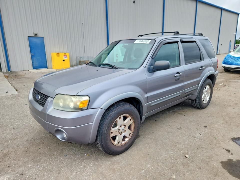 FORD ESCAPE 2007 with VIN 1FMYU04147KB38256 - Photo from auction