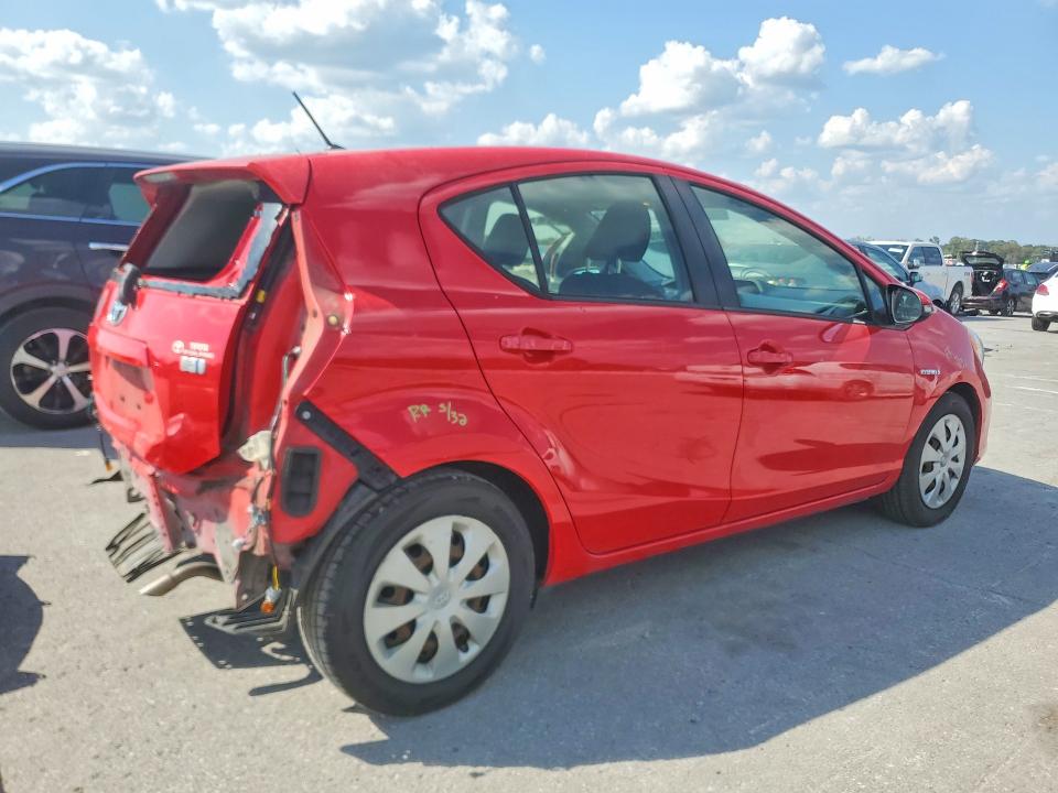 Photo 3 from auction – 2012 TOYOTA PRIUS C with VIN JTDKDTB31C1527498