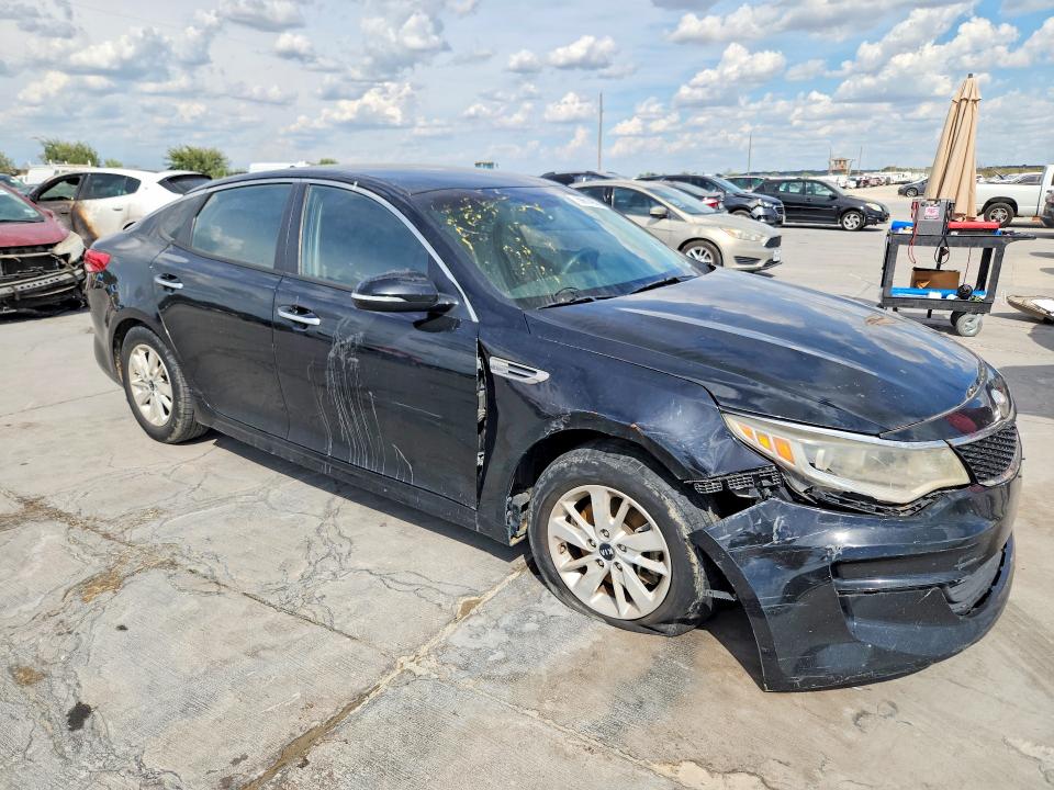 Photo 4 from auction – 2018 KIA OPTIMA with VIN 5XXGT4L37JG189863