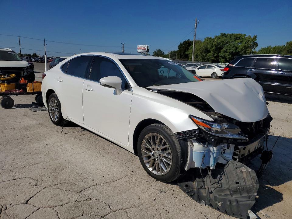 Zdjęcie 4 z aukcji – 2018 LEXUS ES z VIN 58ABK1GG6JU083704