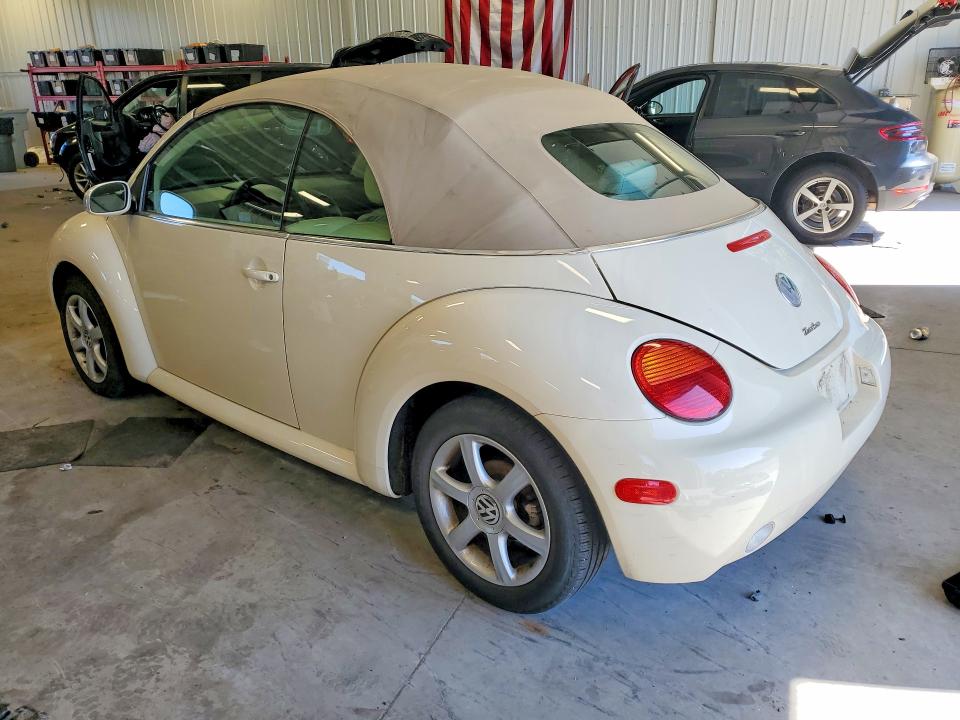 Photo 2 from auction – 2005 VOLKSWAGEN NEW BEETLE with VIN 3VWCD31Y85M306453