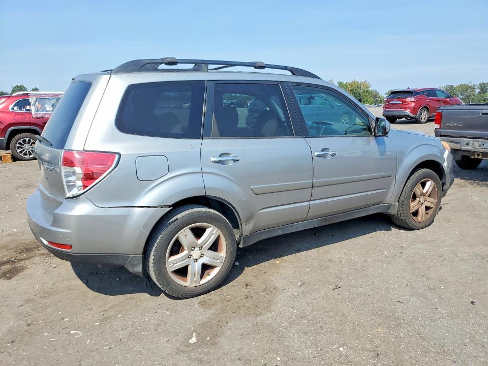 Zdjęcie 3 z aukcji – 2009 SUBARU FORESTER z VIN JF2SH63699H743129