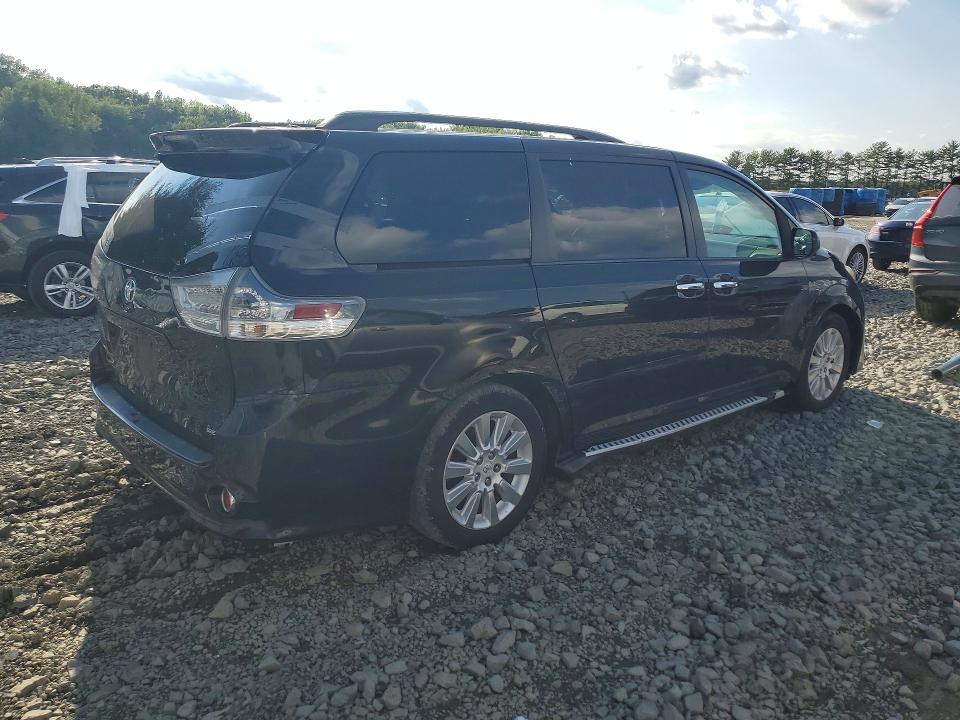 Photo 3 from auction – 2014 TOYOTA SIENNA with VIN 5TDXK3DCXES418990