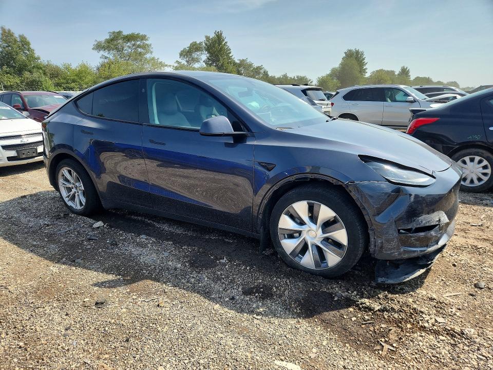 Photo 4 from auction – 2024 TESLA MODEL Y with VIN 7SAYGDEE1RA278950