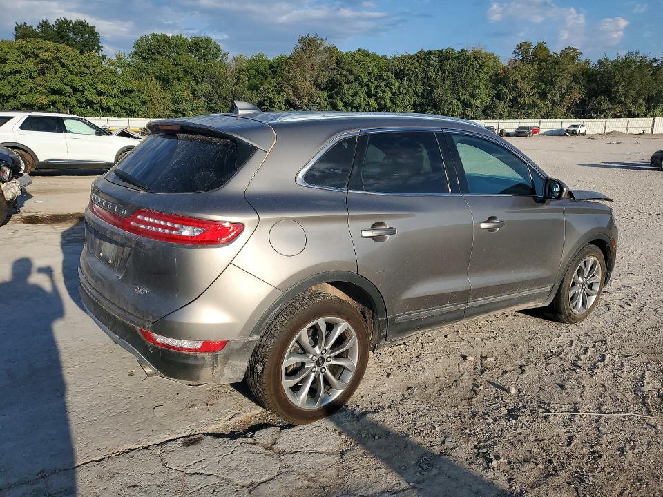 Photo 3 from auction – 2017 LINCOLN MKC with VIN 5LMCJ2C9XHUL52497