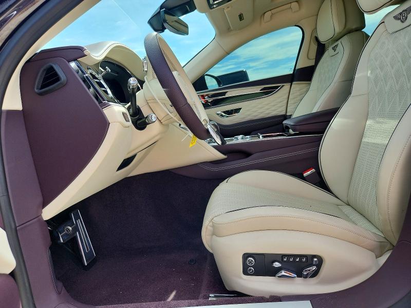 Photo 7 from auction – 2021 BENTLEY FLYING SPUR with VIN SCBBG6ZG1MC090063