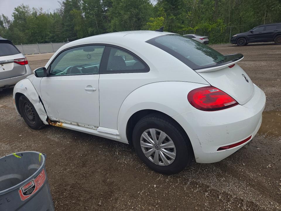 Photo 2 from auction – 2017 VOLKSWAGEN BEETLE with VIN 3VWJ17AT9HM615977