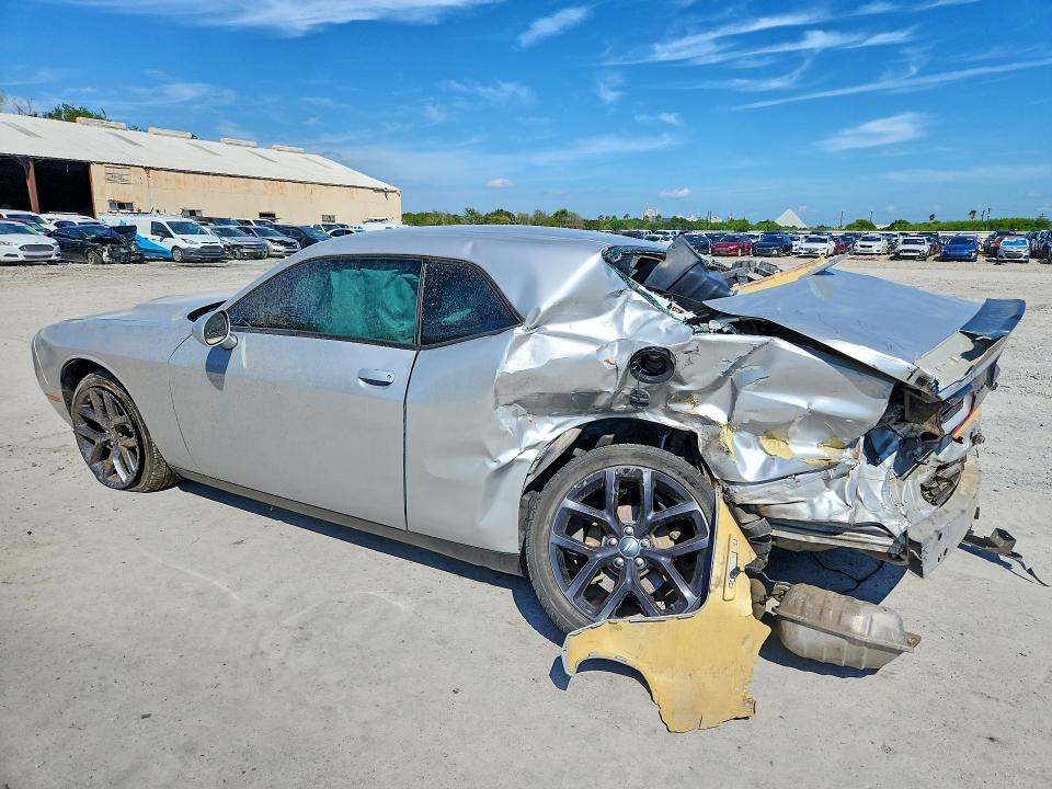 Снимка 2 от търг – 2020 DODGE CHALLENGER с VIN 2C3CDZAG4LH110099