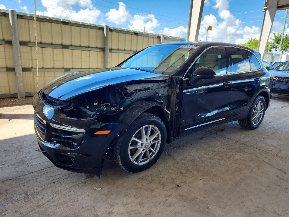 PORSCHE CAYENNE 2016 with VIN WP1AA2A22GKA11821 - Photo from auction