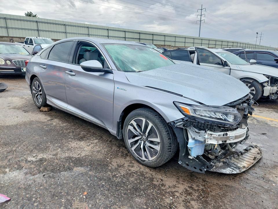 Снимка 4 от търг – 2019 HONDA ACCORD с VIN 1HGCV3F5XKA007524