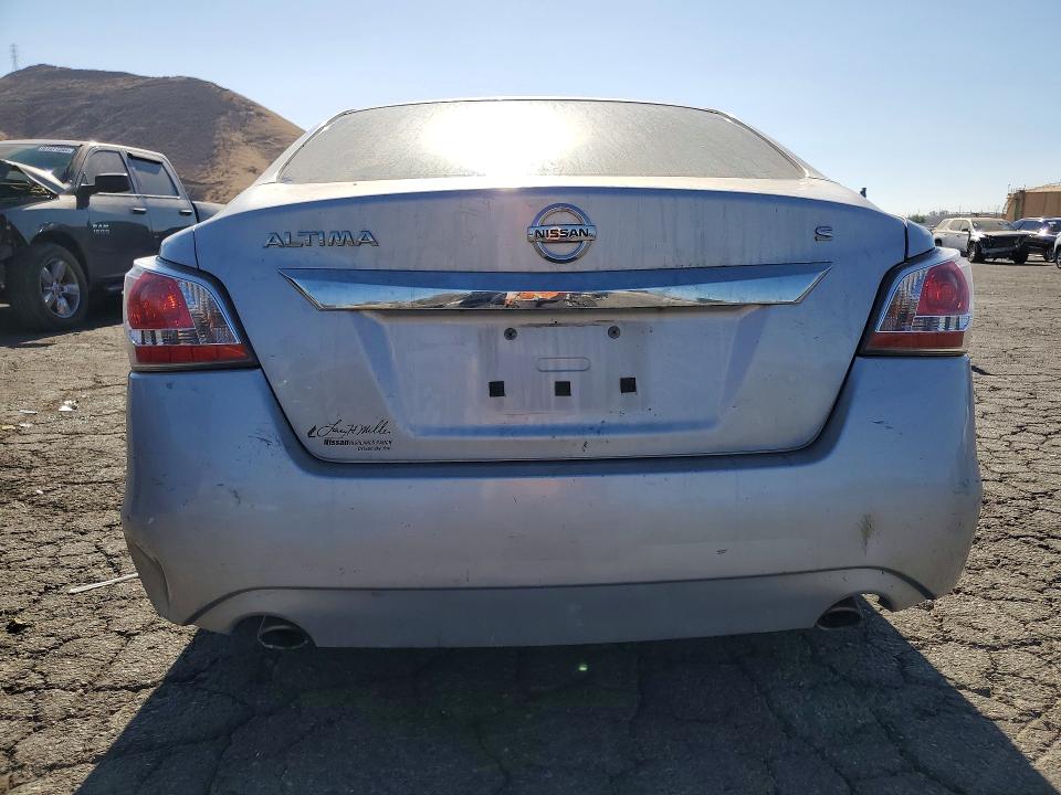 Photo 6 from auction – 2015 NISSAN ALTIMA with VIN 1N4AL3AP0FN303306