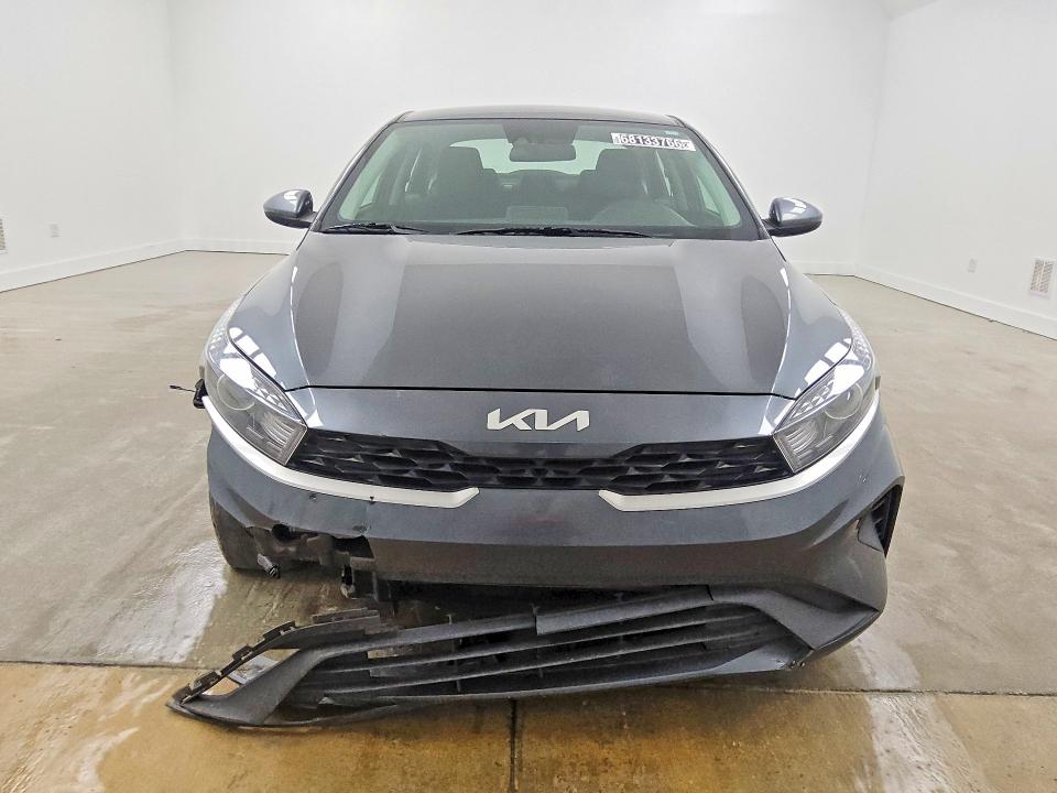 Photo 5 from auction – 2024 KIA FORTE with VIN 3KPF24AD4RE719978