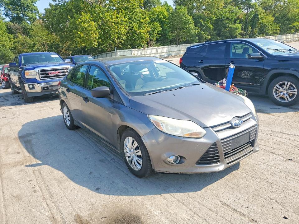 Photo 4 from auction – 2013 FORD FOCUS with VIN 1FADP3E23DL370989