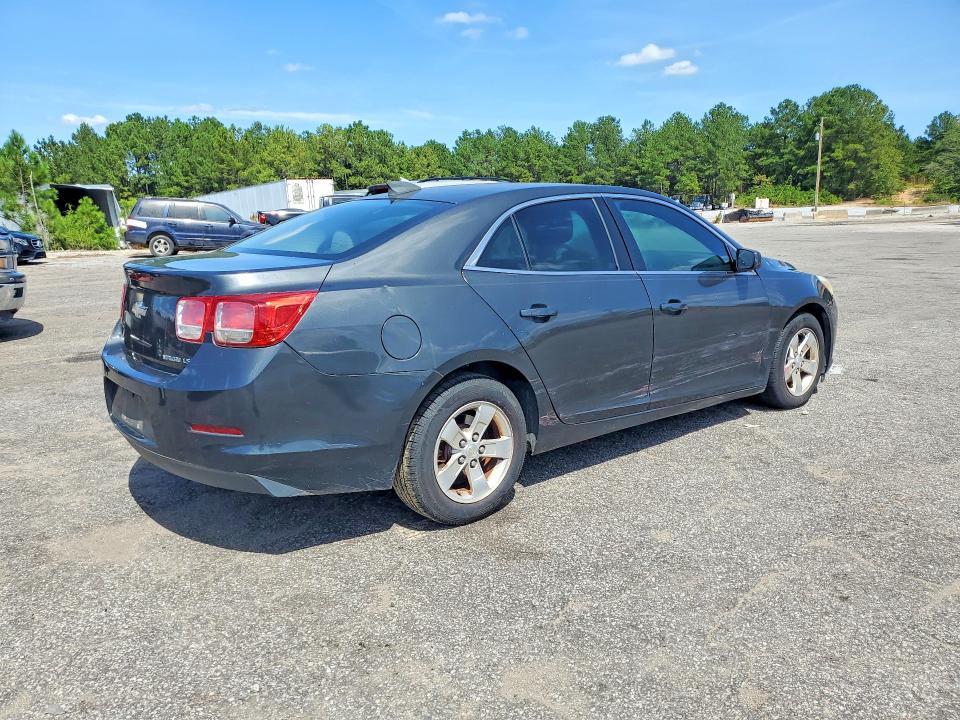 Photo 3 from auction – 2015 CHEVROLET MALIBU with VIN 1G11B5SL3FF127410