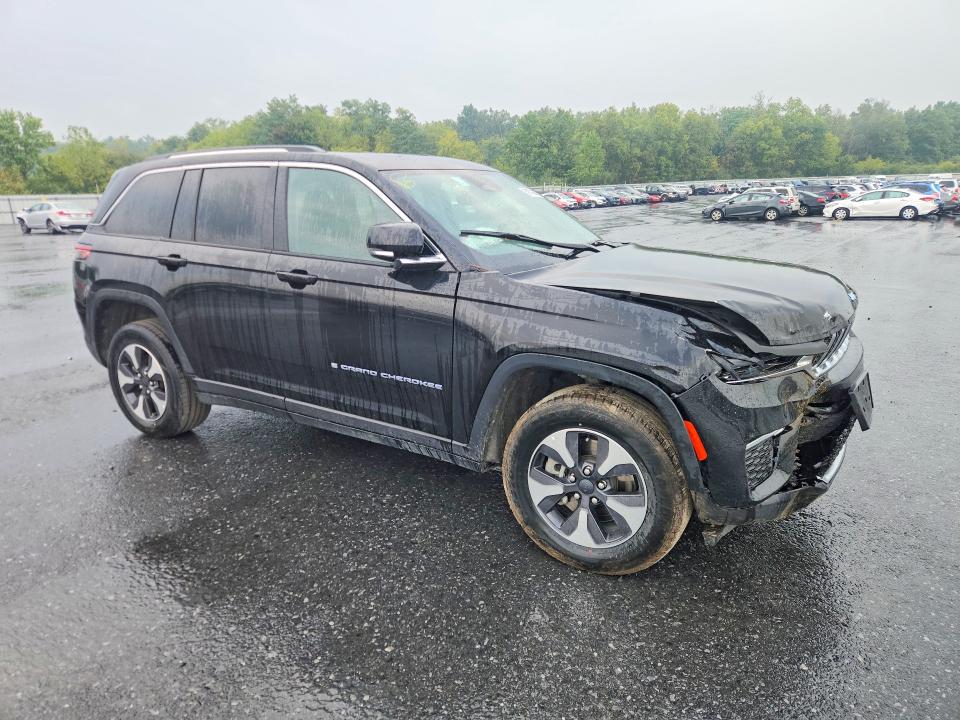 Снимка 4 от търг – 2024 JEEP GRAND CHEROKEE с VIN 1C4RJYB69R8958184