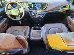 Photo 8 from auction – 2018 CHRYSLER PACIFICA with VIN 2C4RC1N7XJR229478