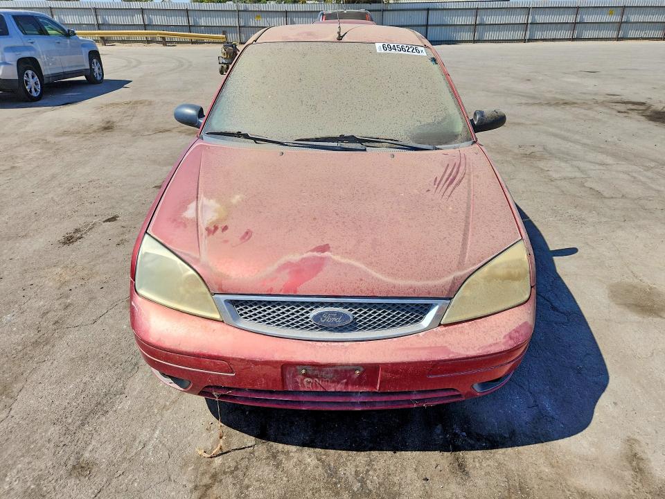 Photo 5 from auction – 2005 FORD FOCUS with VIN 1FAFP34N15W207083