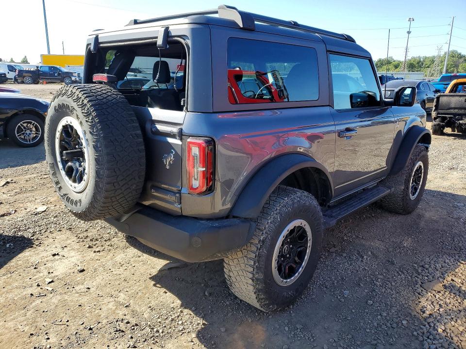 Снимка 3 от търг – 2022 FORD BRONCO с VIN 1FMDE5CHXNLB18396