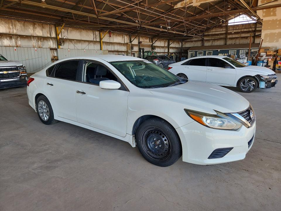 Photo 4 from auction – 2018 NISSAN ALTIMA with VIN 1N4AL3AP5JC480096