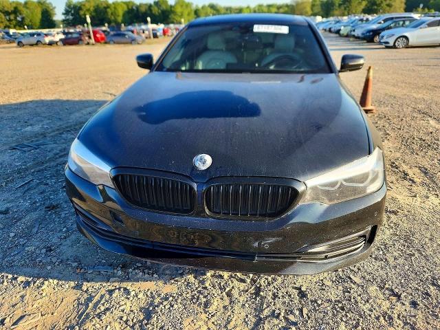 صورة رقم 5 من المزاد - 2019 BMW 530 مع VIN WBAJA7C57KWW26756