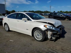 Zdjęcie 4 z aukcji – 2016 FORD FUSION z VIN 3FA6P0PU4GR309646
