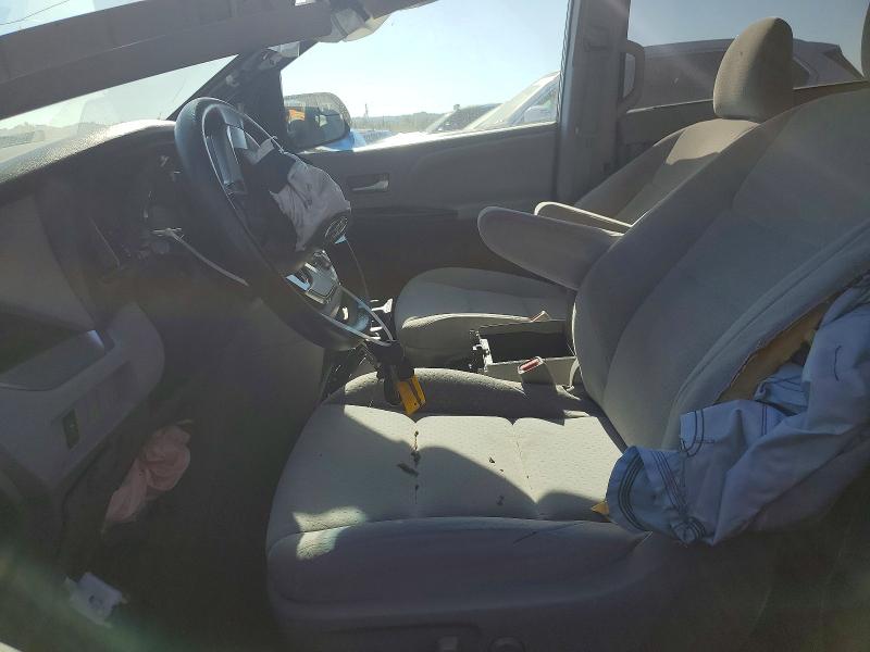 Photo 7 from auction – 2015 TOYOTA SIENNA with VIN 5TDKK3DC8FS669048