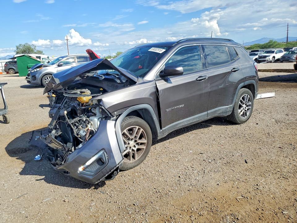 JEEP COMPASS 2017 с VIN 3C4NJCBB7HT632589 - Снимка от търг