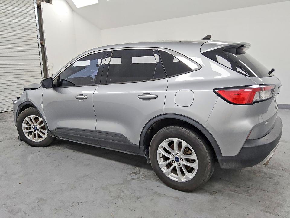 Снимка 2 от търг – 2021 FORD ESCAPE с VIN 1FMCU0G6XMUA96970