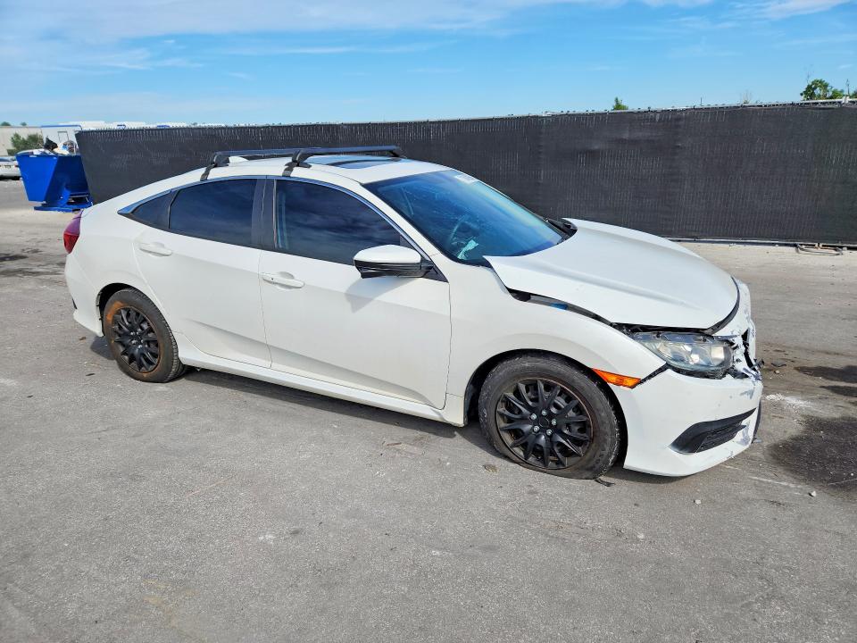 Снимка 4 от търг – 2017 HONDA CIVIC с VIN 19XFC2F71HE003901