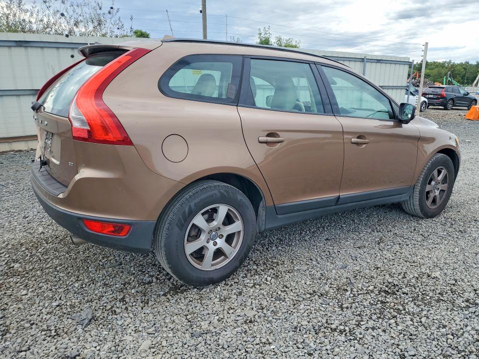 Zdjęcie 3 z aukcji – 2010 VOLVO XC60 z VIN YV4982DL7A2118310
