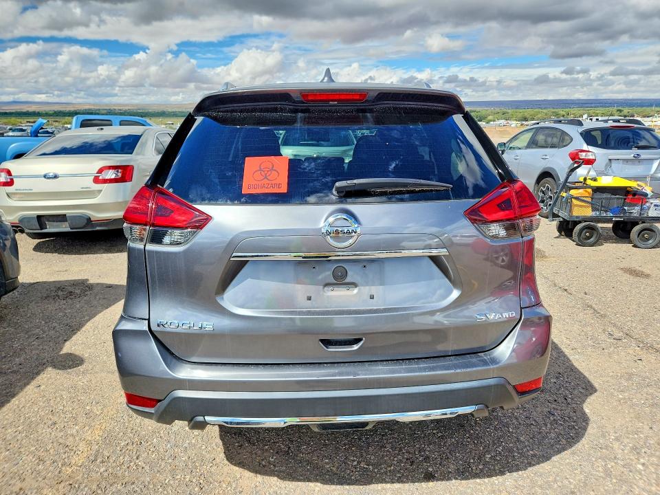 Photo 6 from auction – 2017 NISSAN ROGUE with VIN KNMAT2MV7HP586194