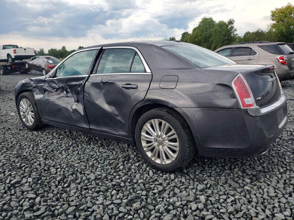 Photo 2 from auction – 2013 CHRYSLER 300 with VIN 2C3CCARG0DH581161